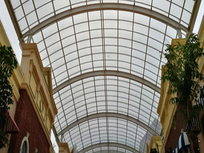 山东屋面网架顶棚吊装方案