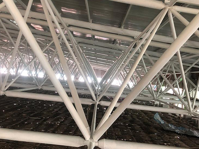 山东大型螺栓球网架施工厂家